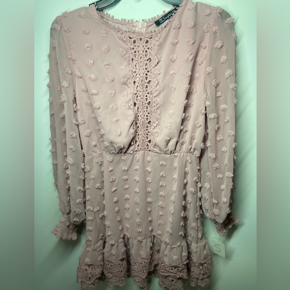 Chic Textured Dress size small